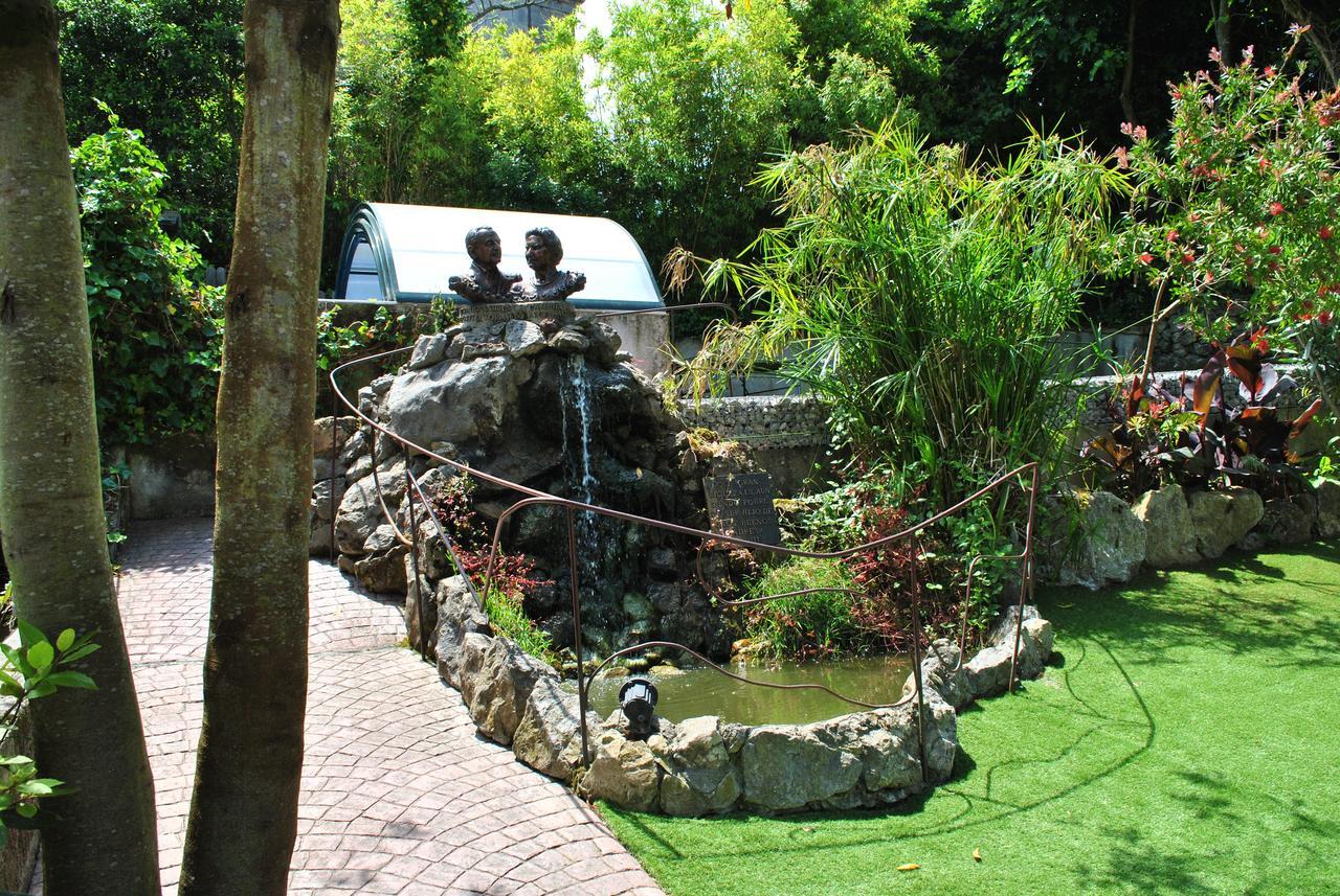 哈维尔住宿旅馆 Isla Plana 外观 照片